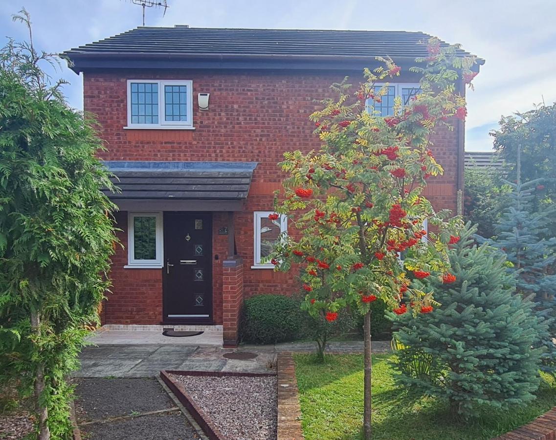 Spacious, 5 Bed House For 9 In Chester Dış mekan fotoğraf